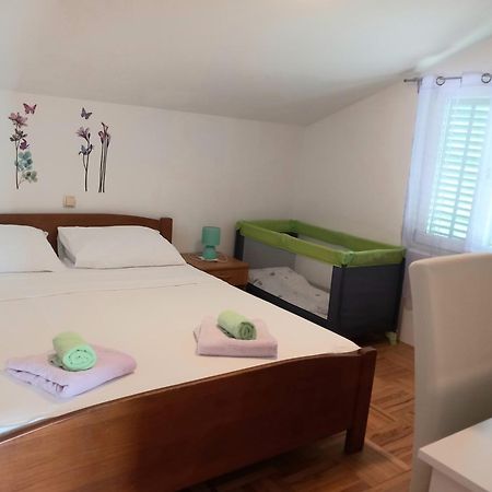 Apartments Mira Lopar Luaran gambar