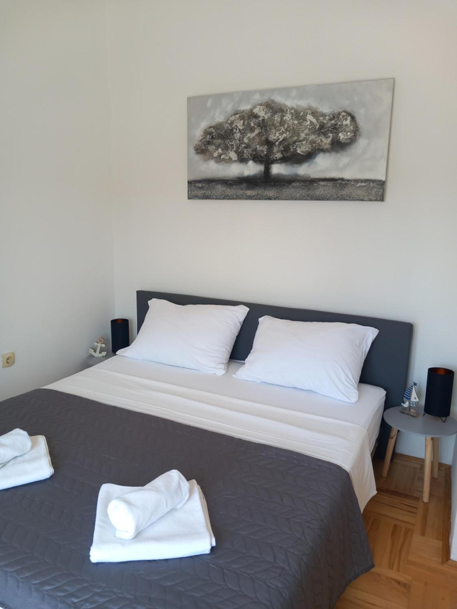 Apartments Mira Lopar Luaran gambar